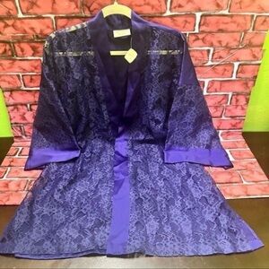 Victorias Secret Elegant Purple Lace Kimono Robe